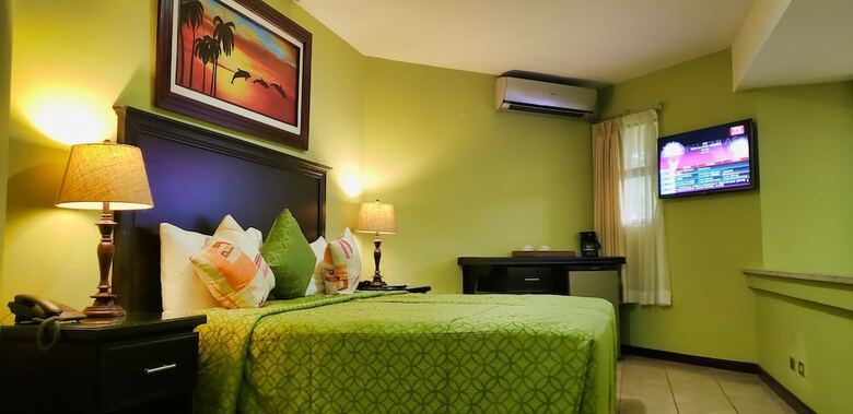 Papagayo Golden Palms Beachfront Hotel