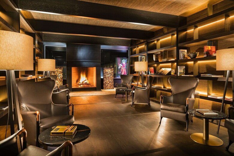 7132 Hotel
