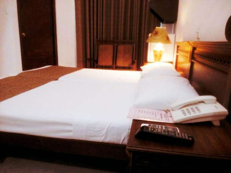 Hotel The Royal Mall Kandy