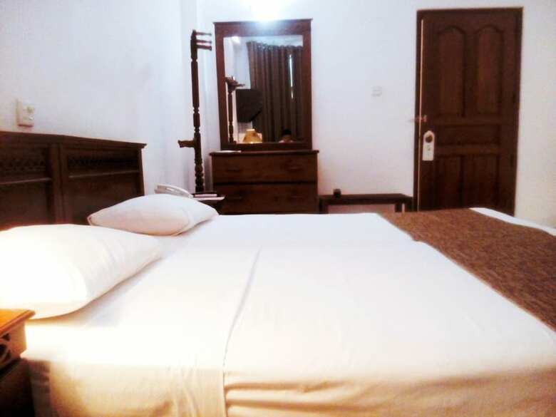 Hotel The Royal Mall Kandy