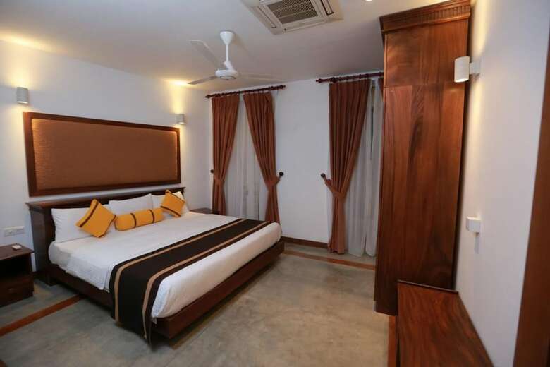 Refresh Hotel