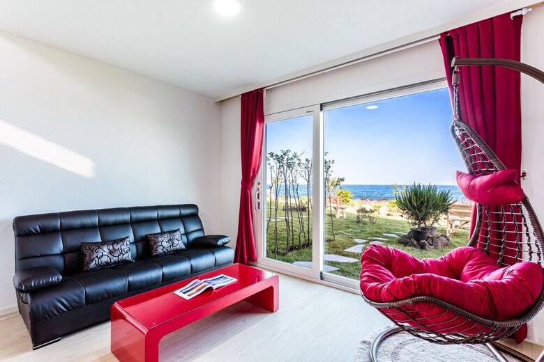 Pension Jeju Turning Point