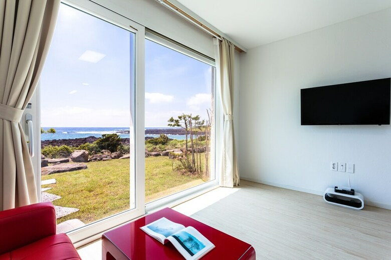 Pension Jeju Turning Point