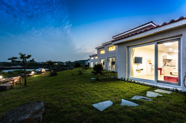Pension Jeju Turning Point
