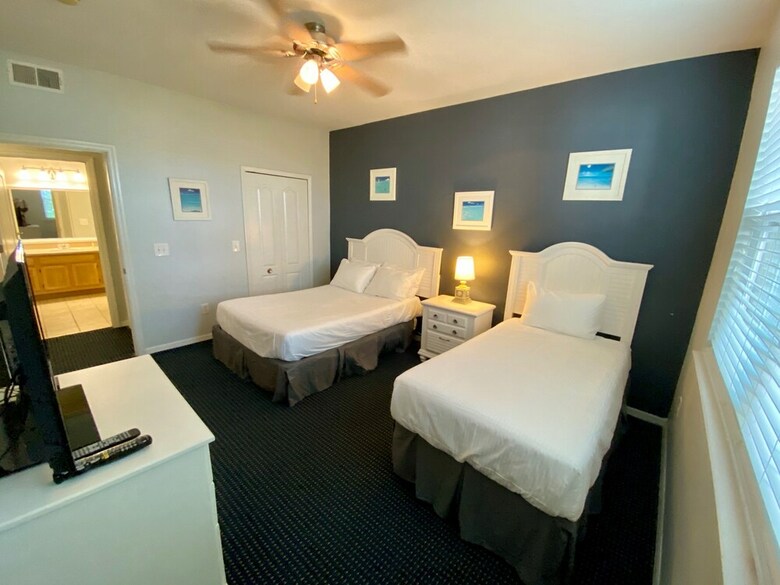 Runaway Beach Club Resort