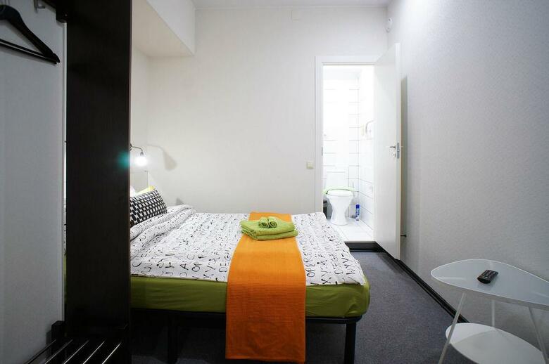 Station Hotel M19