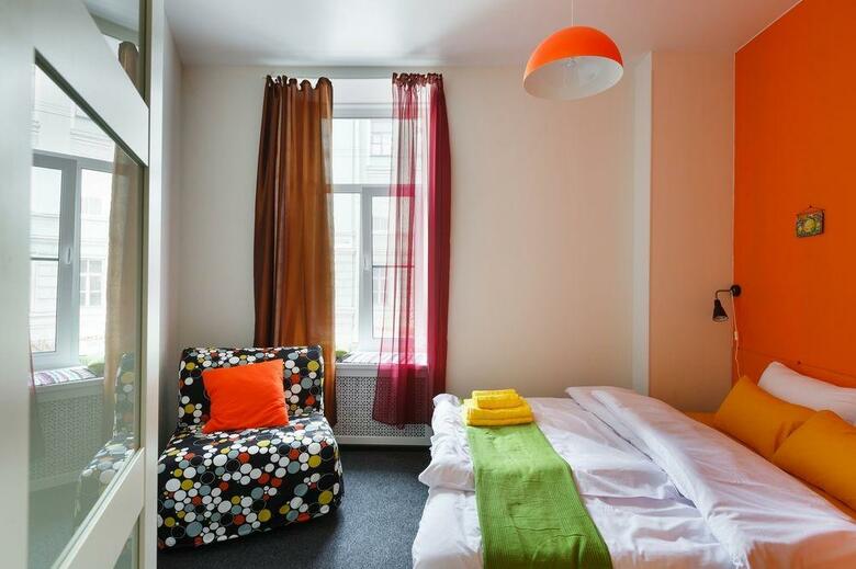 Station Hotel M19