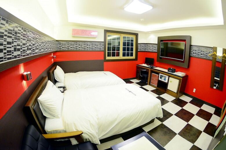 Sugar Hotel