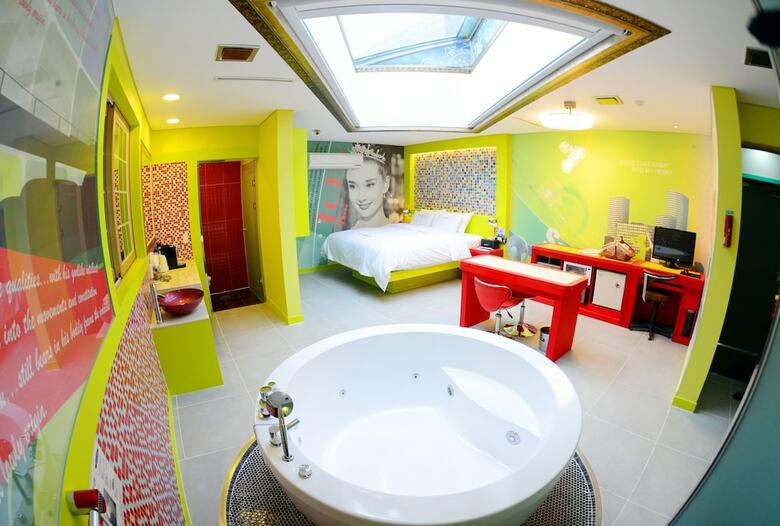 Sugar Hotel