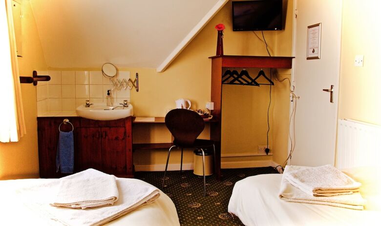 Hotel Landguard House B&B