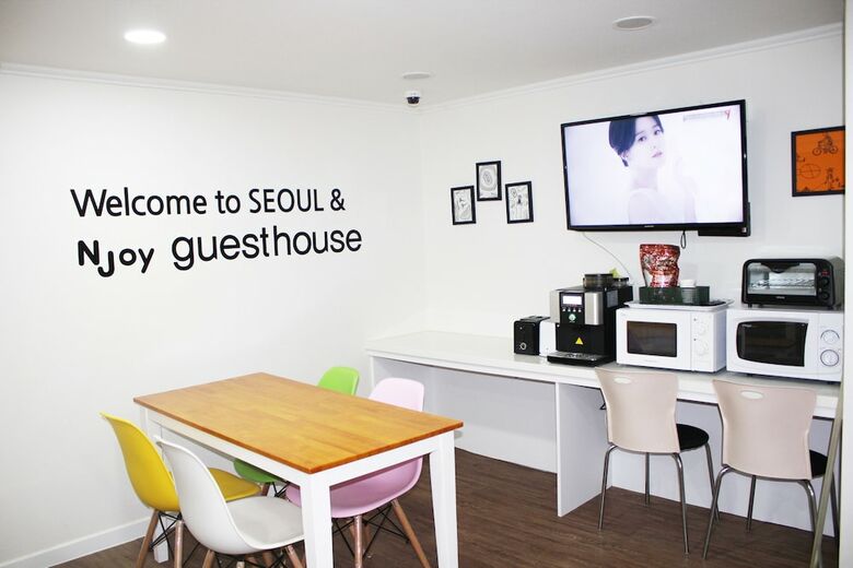 Hotel Njoy Guesthouse