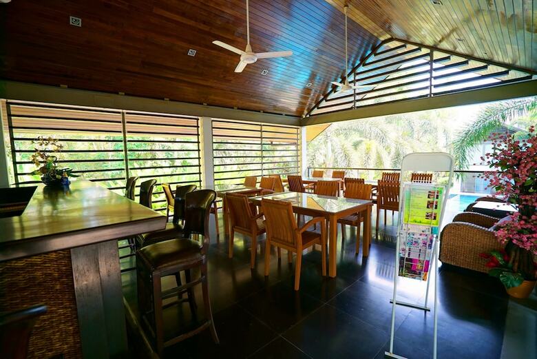 Aparthotel Casuarina Shores