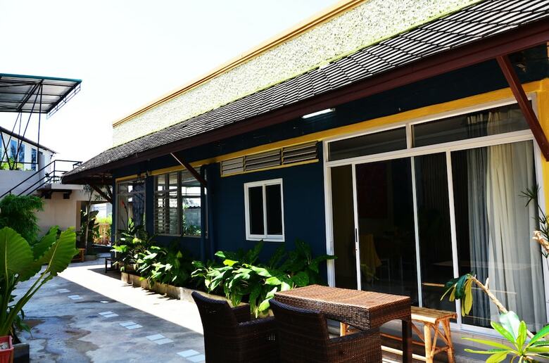 Hotel Lanta Complex