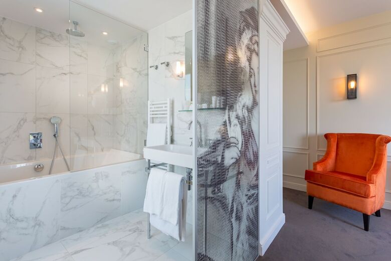 Hotel H�tel La Comtesse