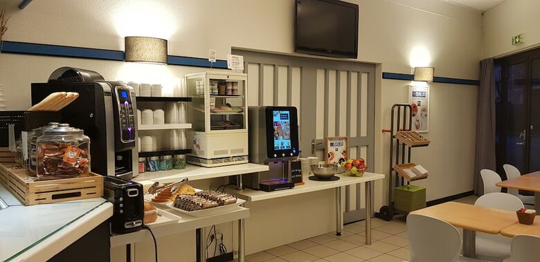 Hotel Ibis Budget Al�s Saint Christol