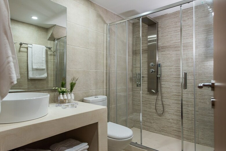 Hotel Bluebell Luxury Suites