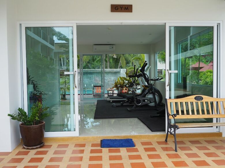Crystal Lamai Hotel