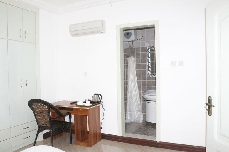 Kingsbridge Royale Hotel