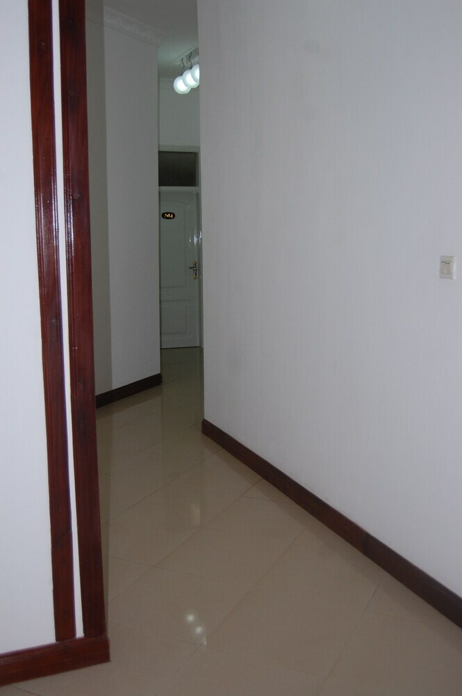Kingsbridge Royale Hotel