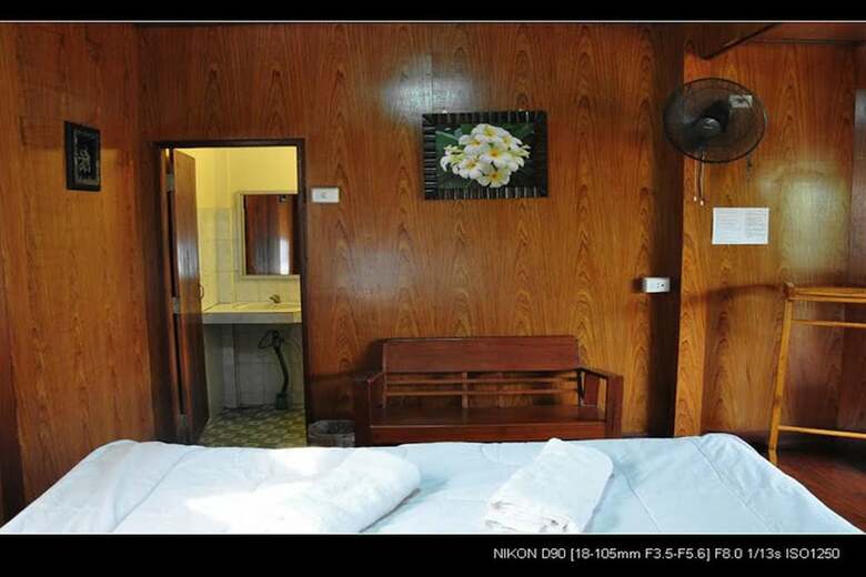 Hotel T.r. Guesthouse