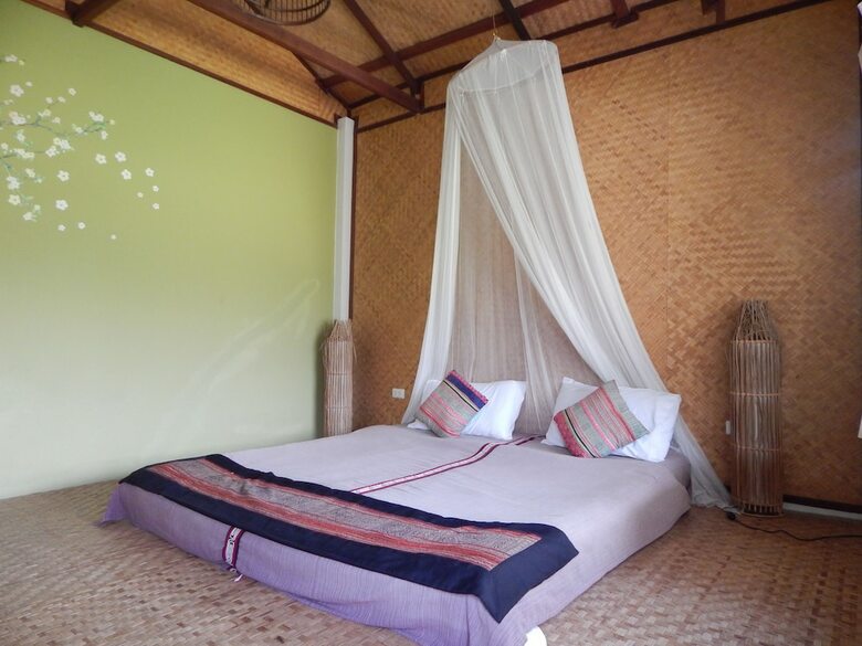 Hotel Him Naam Pai Resort