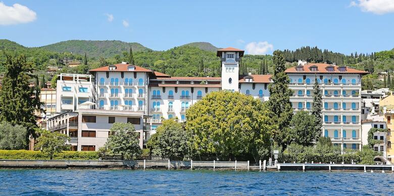 Hotel Savoy Palace