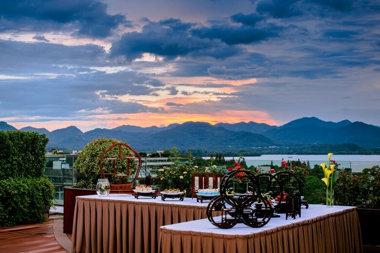 Hangzhou Xinqiao Hotel