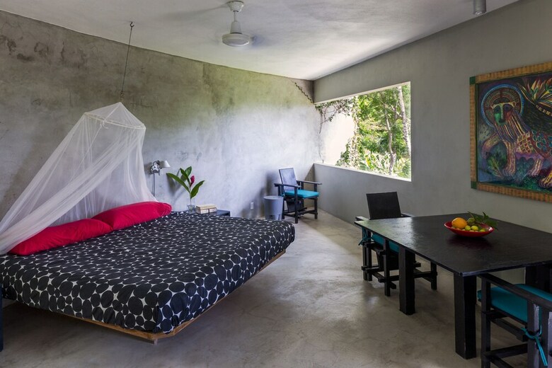 Hotel Hix Island House