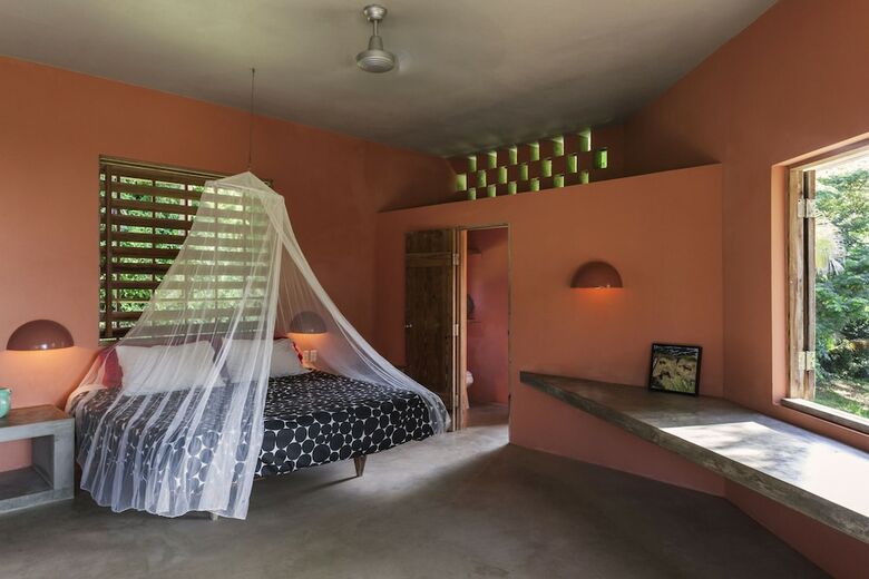 Hotel Hix Island House