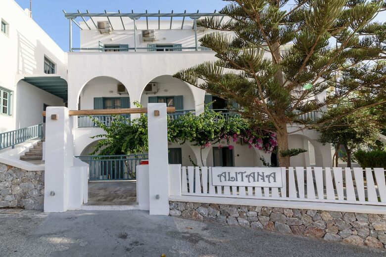 Iris Boutique Hotel