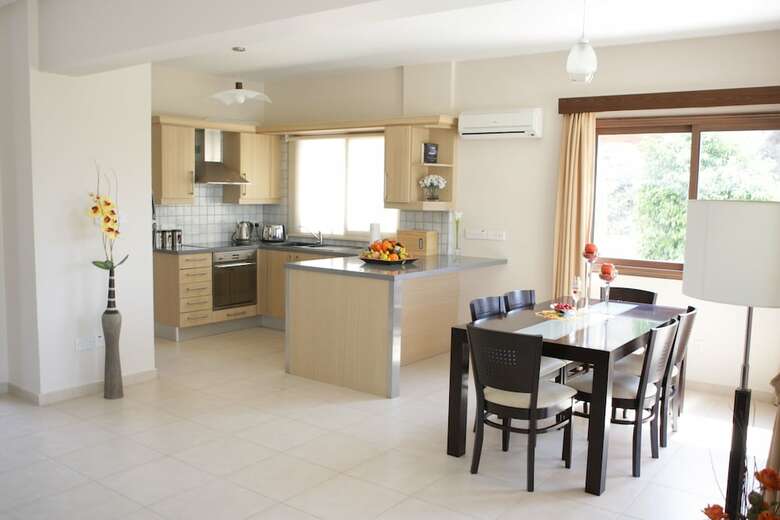 Vineland Holiday Villas