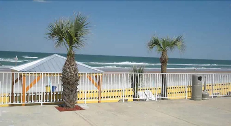 Motel Oceanfront Inn And Suites