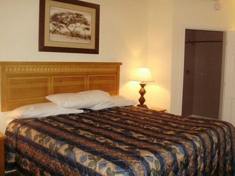 Motel Oceanfront Inn And Suites