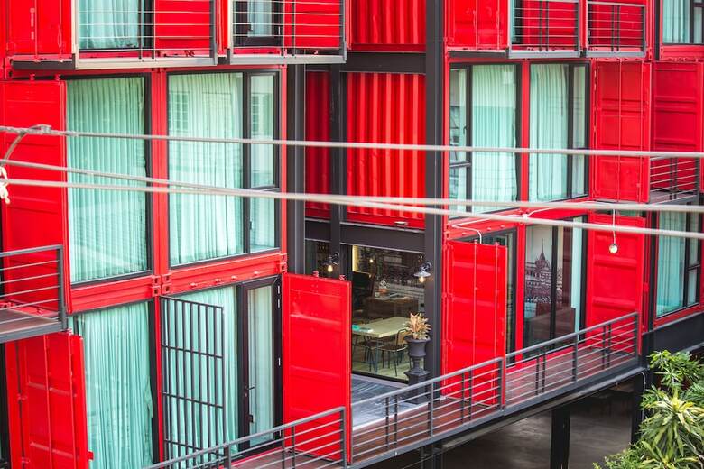 Hostal Reddoorz Plus @ Sleep Box Sukhumvit 22