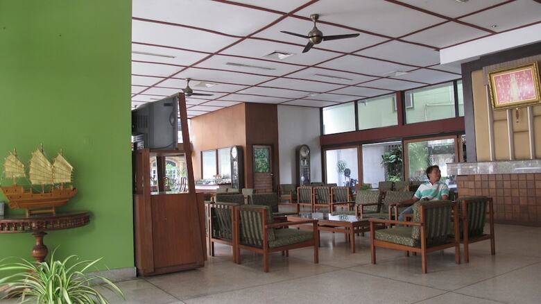 Ubon Hotel