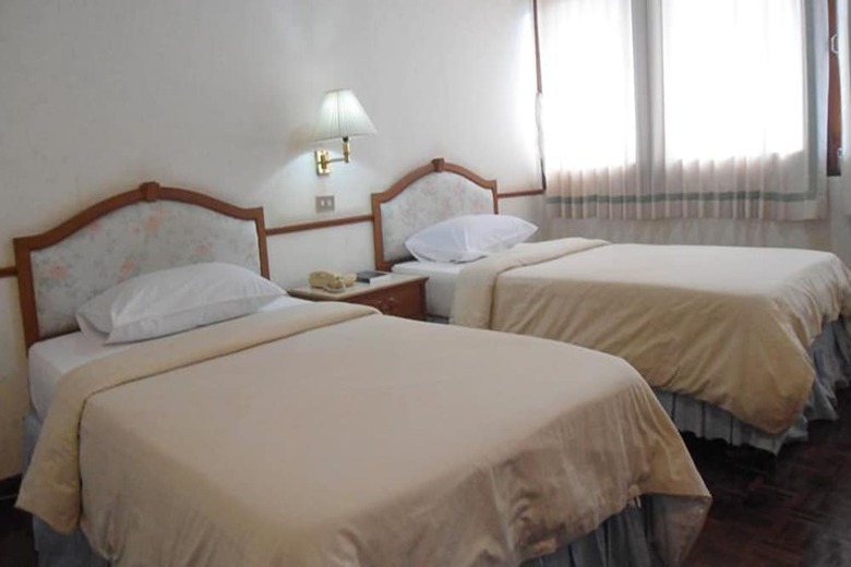Ubon Hotel