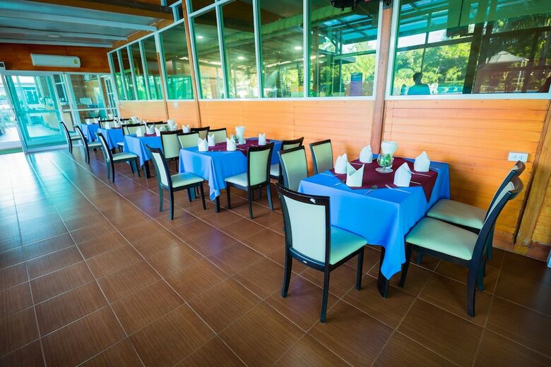 Hotel Baan Suan Khunta Golf Resort