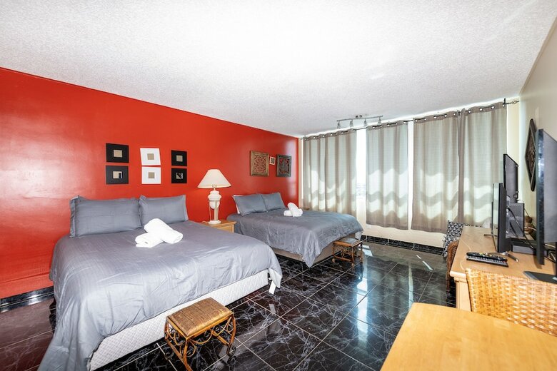 Apartamentos Miami Beach Castle By The Ocean