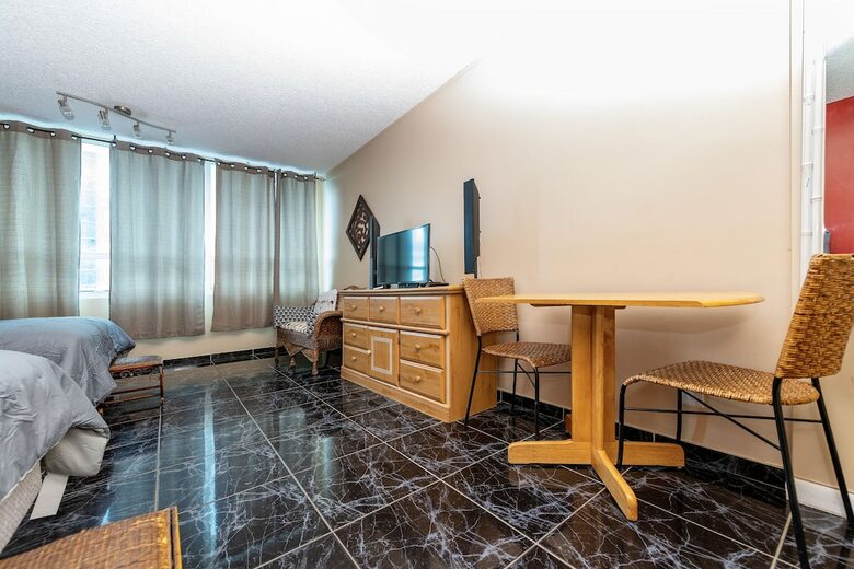 Apartamentos Miami Beach Castle By The Ocean