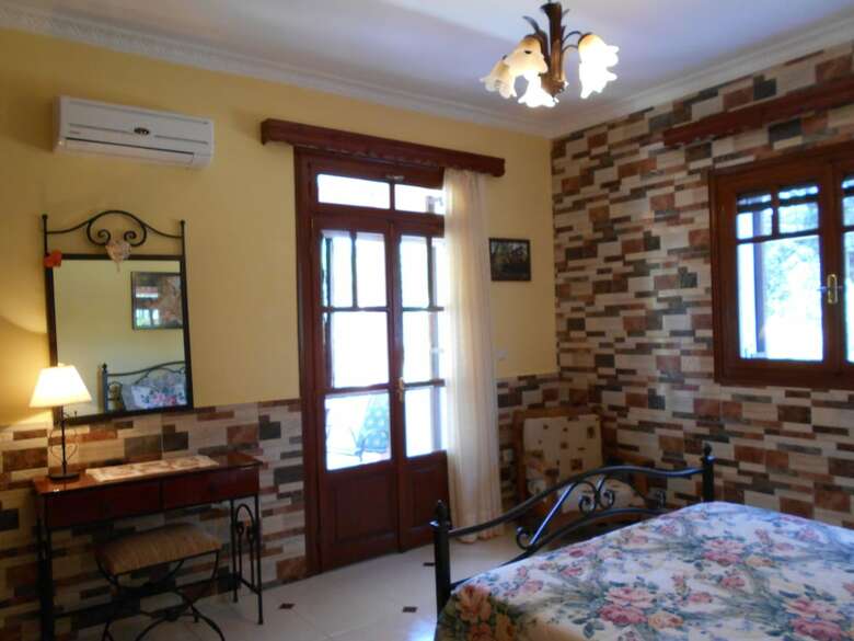Arazzo Holiday Apartments
