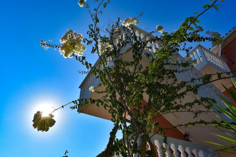Arazzo Holiday Apartments