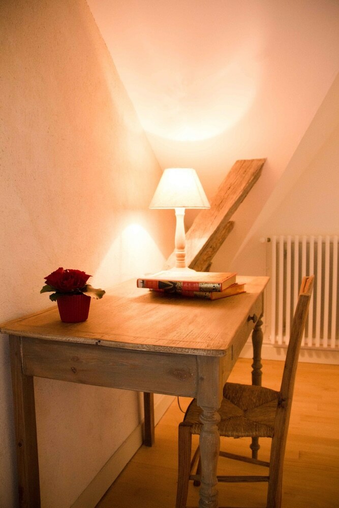 Hotel Surprenantes - Ch�teau Du P�