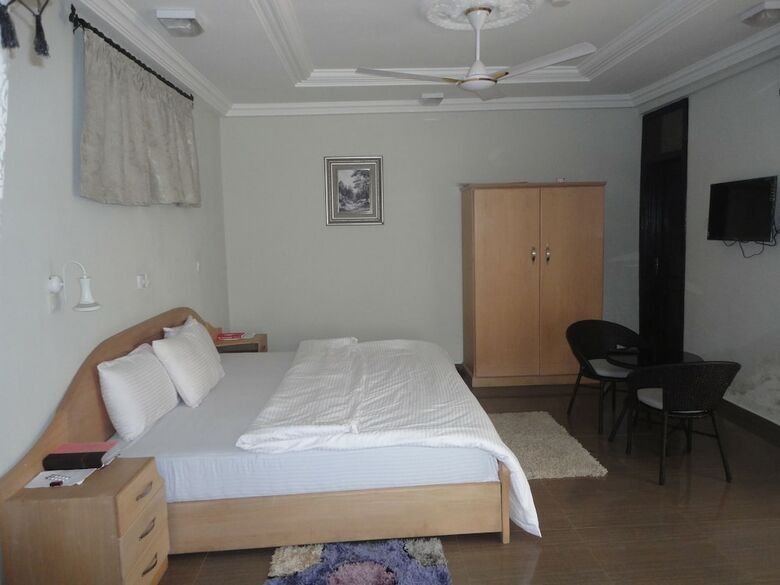 Tenack Beach Resort & Hotel