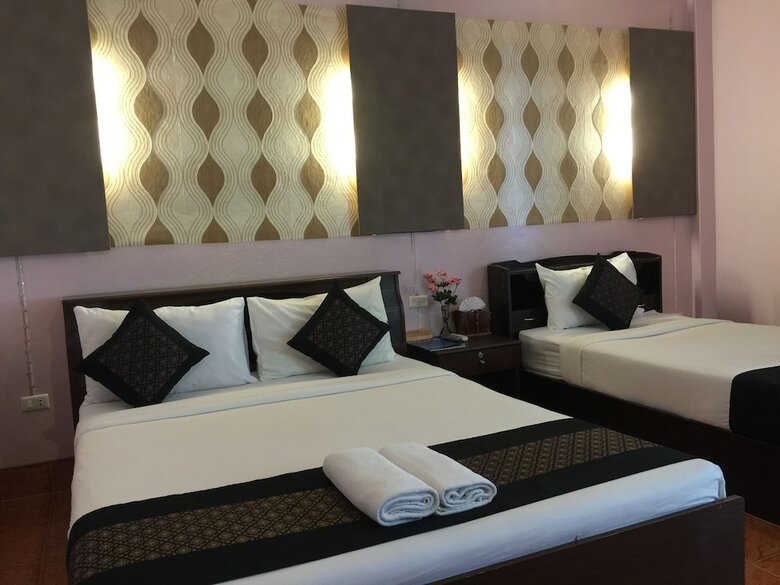 Hotel Khaolak Grand City