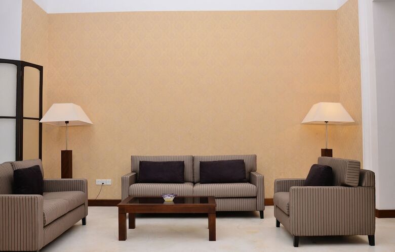 Hotel 56 By Deco (Managed By Deco On 44)