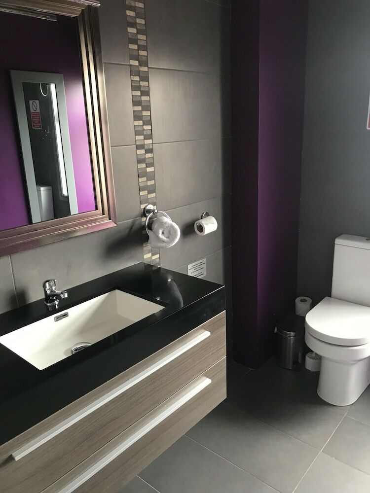 Bennetts Hotel
