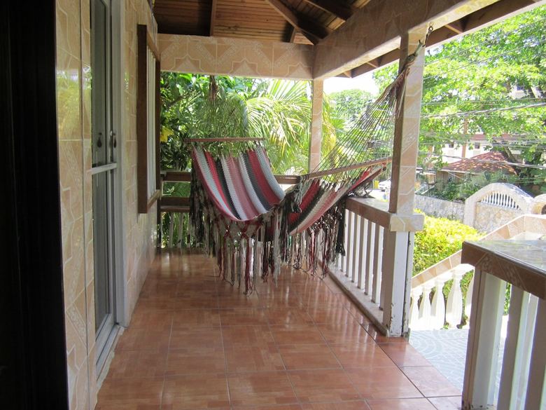 Posada Coconut Tree West End