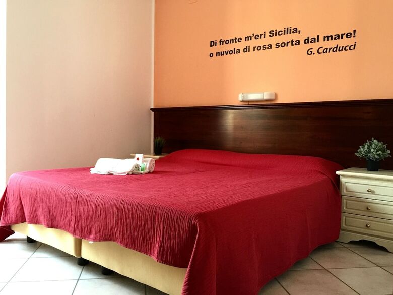 Hotel Mamamia Guesthouse