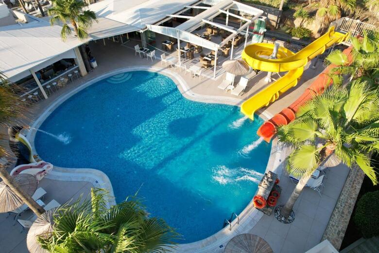 Hotel Aeolos Beach