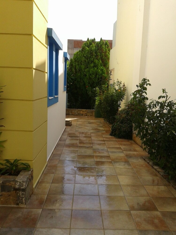 Litsa Mare Apartments